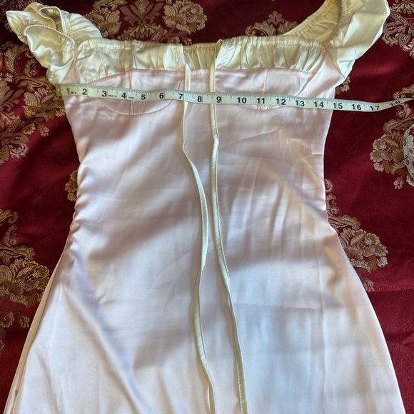 Romantic Blush Pink Satin Off-Shoulder Maxi Dress - Picture 4 of 6